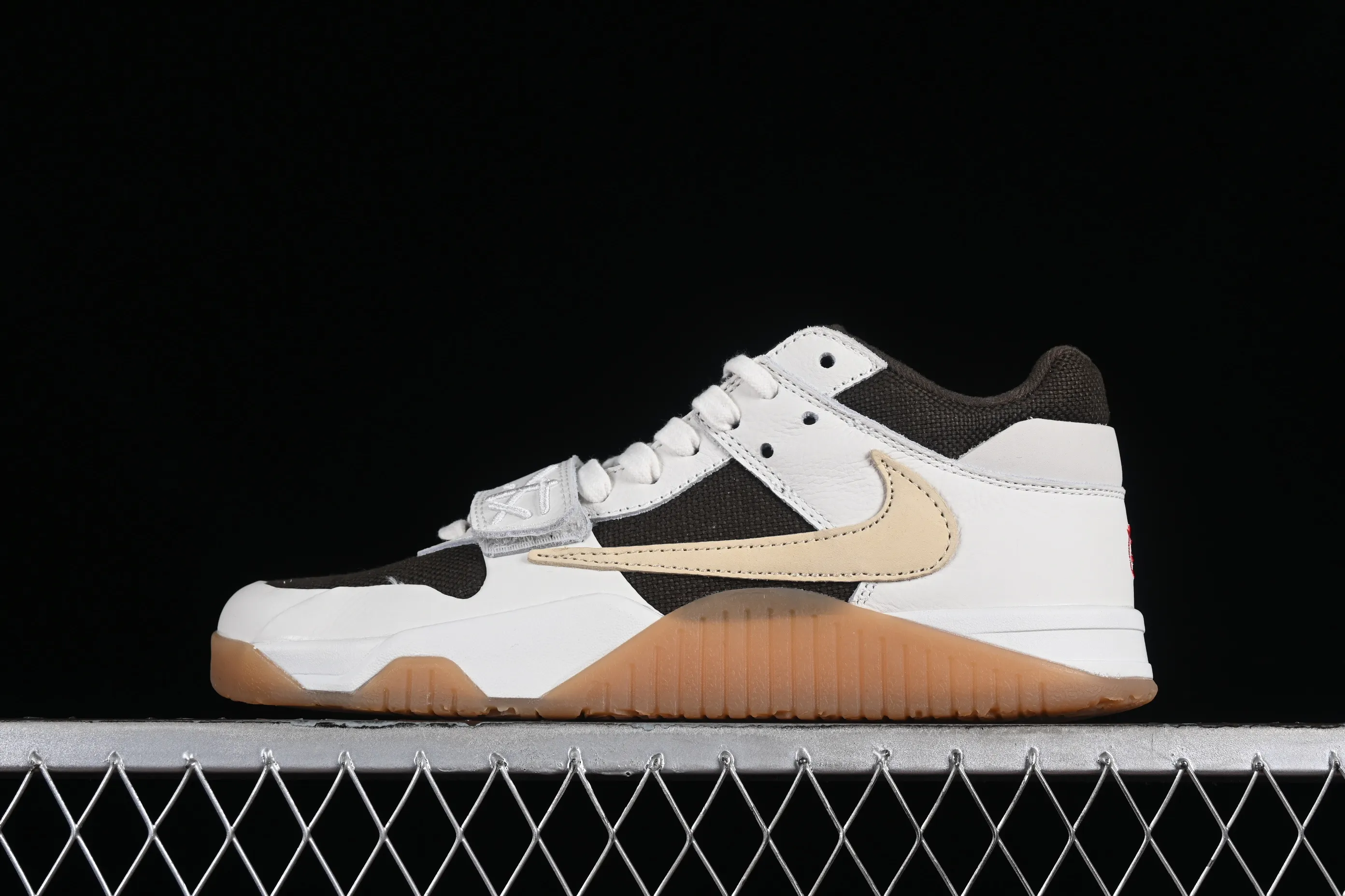 All categories Air Jordan Jordan series basketball shoes Air Jordan 1 Low J version Travis Scott x Jordan Jumpman Jack TR "University Red" AJ1 Joe 1 hook and loop fashion basketball shoes FZ8117-100